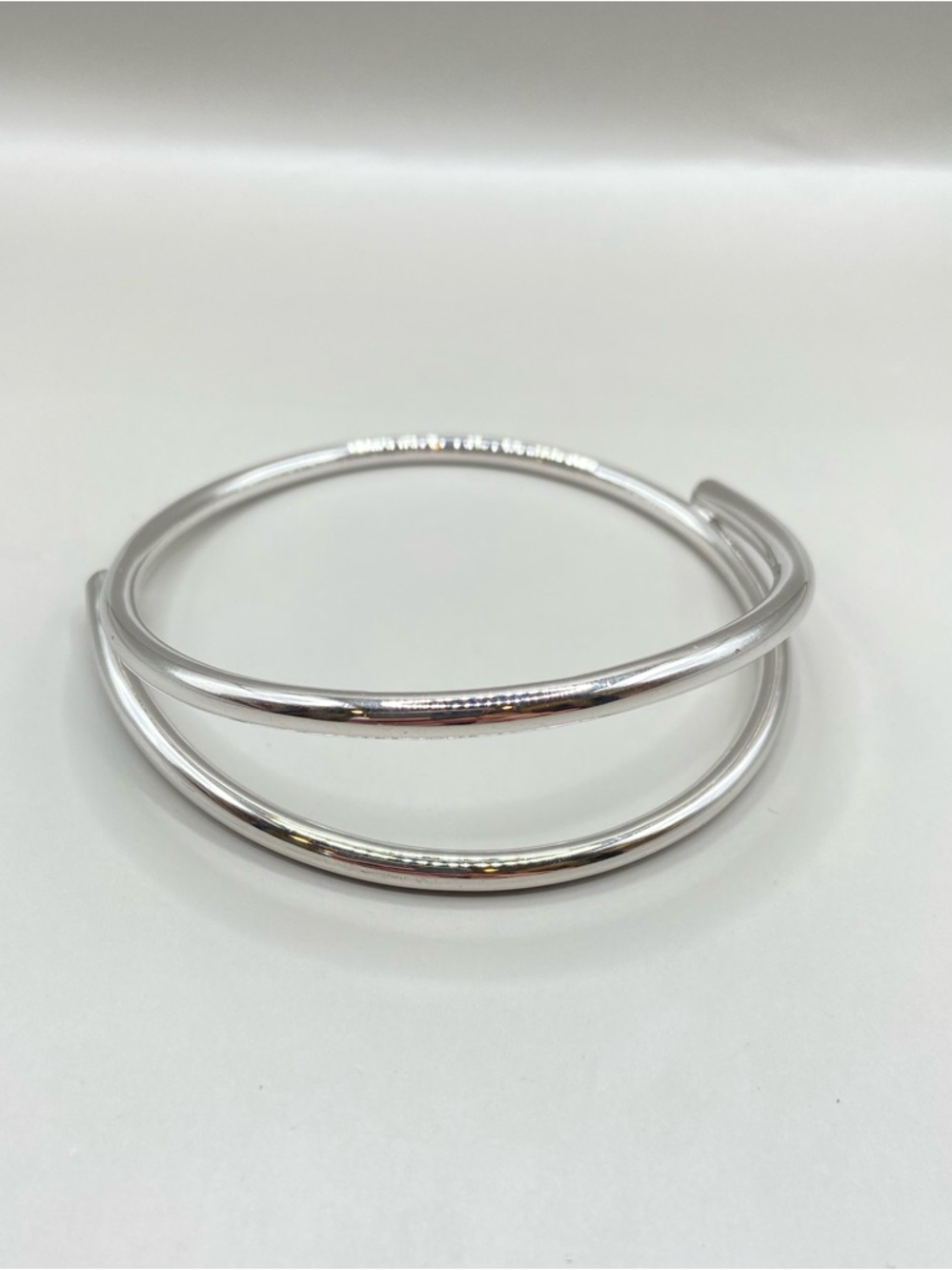 Kendra Scott Myles Bangle Bracelet - Picture 1 of 6